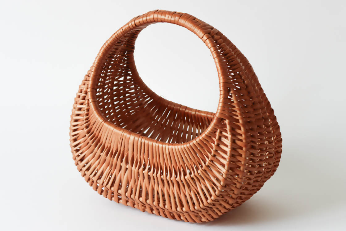 ラトビア ヘン・バスケット (L)