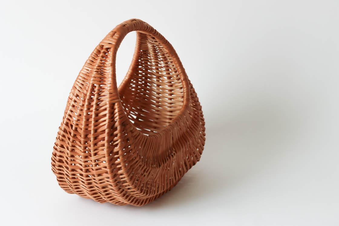 ラトビア ヘン・バスケット (L)