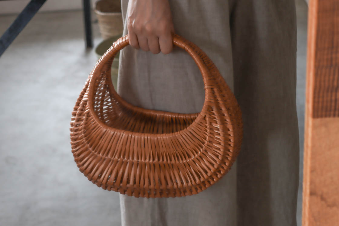 ラトビア ヘン・バスケット (L)