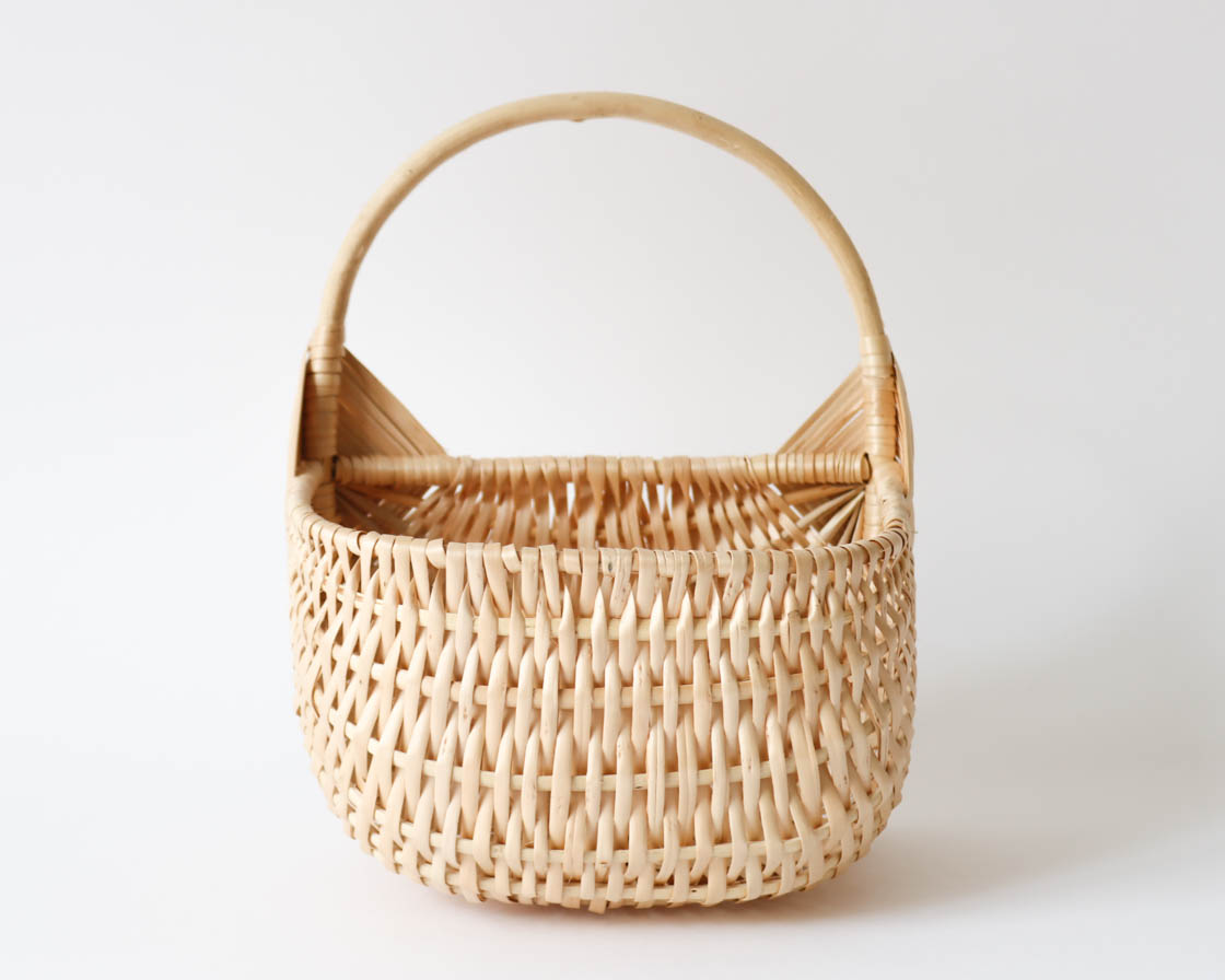 ラトビア ウォールバスケット