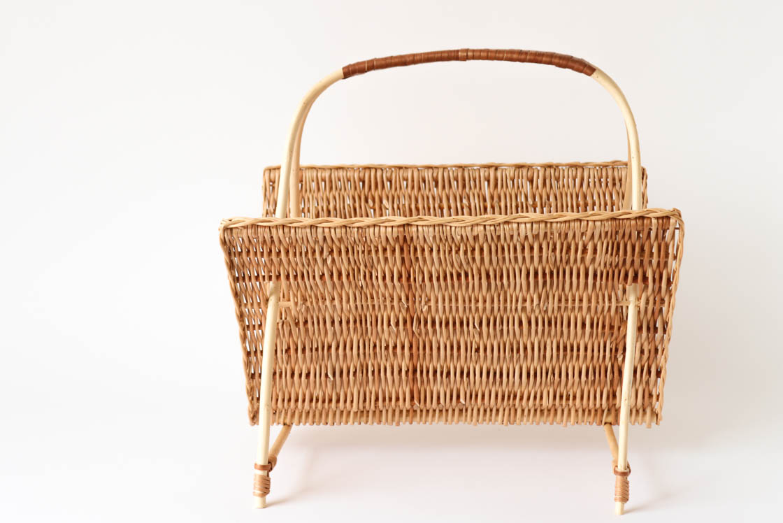 ラトビア マガジンバスケット