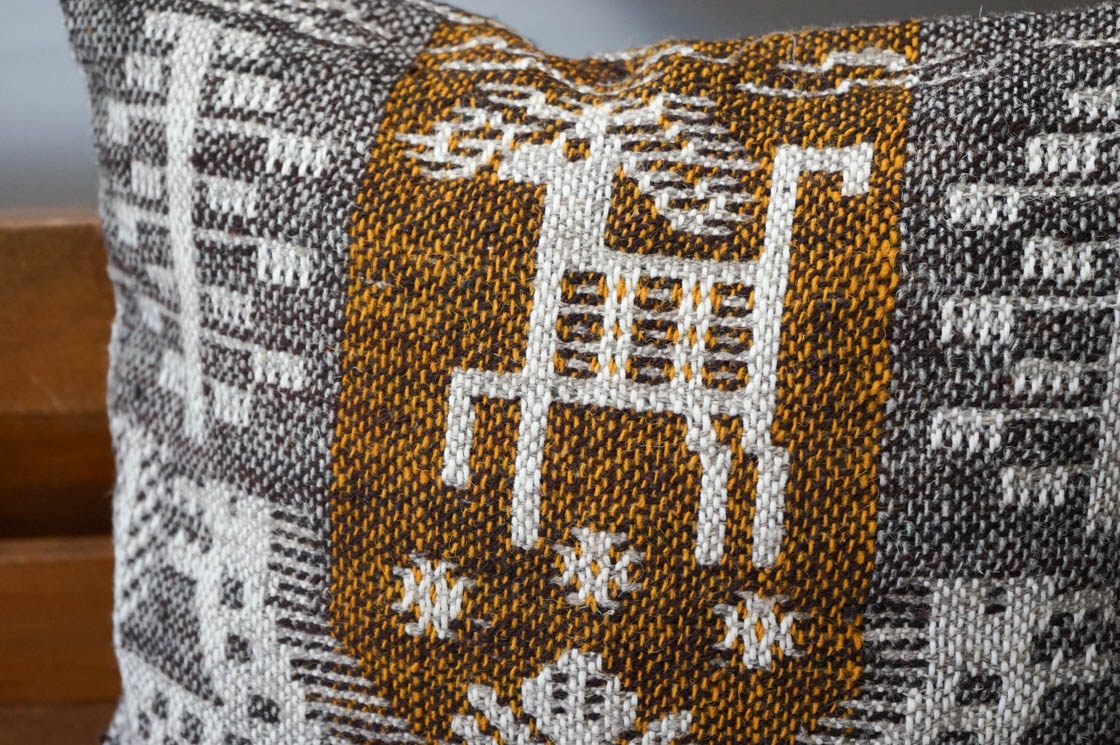 クッションカバー｜テレサ・プリズモント