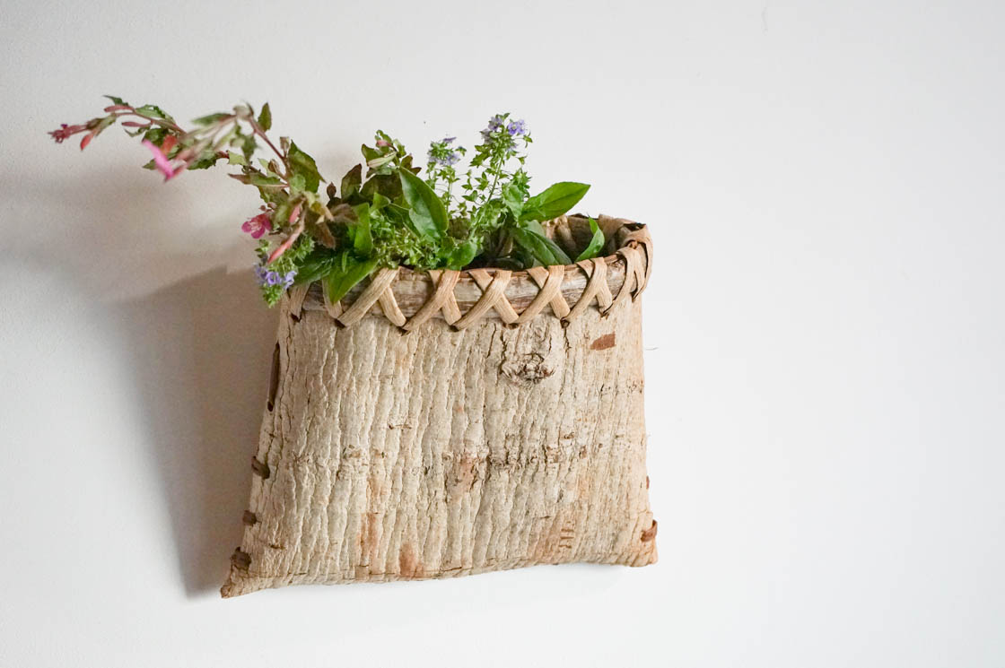 秋田 クルミ 壁掛けかご (大)