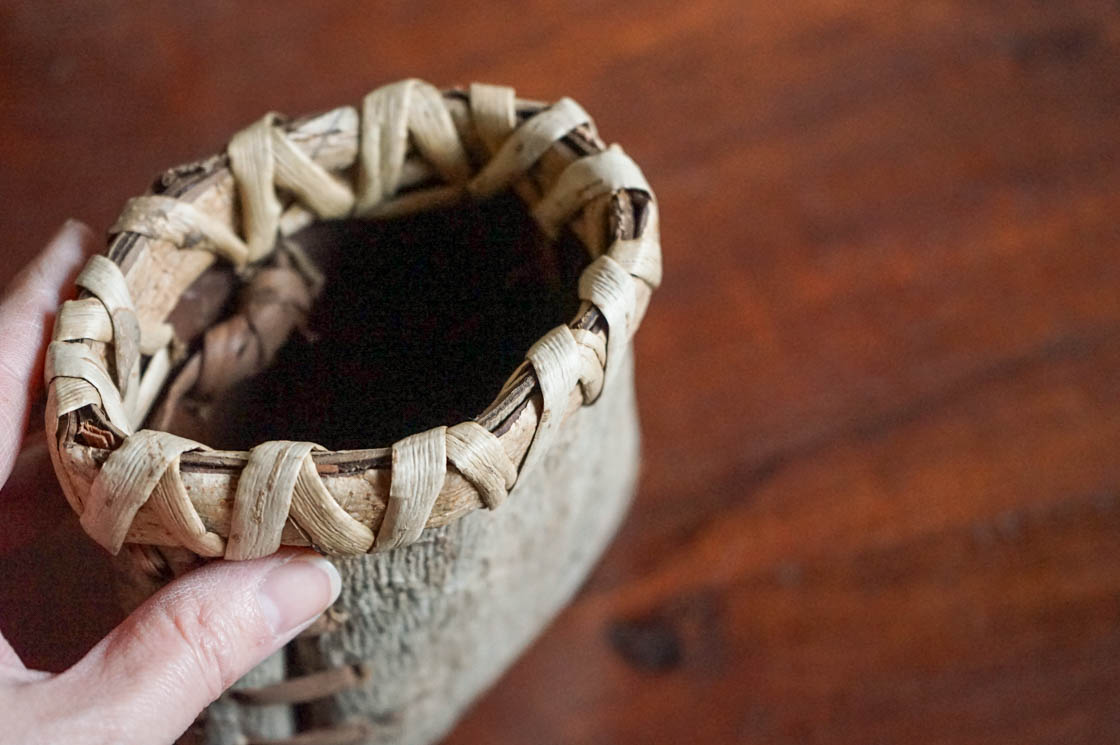 秋田 クルミ 壁掛けかご (小)