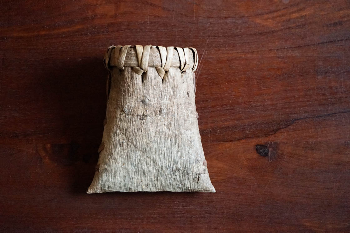 秋田 クルミ 壁掛けかご (小)