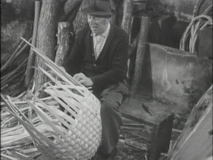 12/4-26 「冬をいきる、冬につくる」ECフィルム店内常時上映